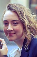 https://upload.wikimedia.org/wikipedia/commons/thumb/3/33/Saoirse_Ronan_2015_%28cropped%29.jpg/120px-Saoirse_Ronan_2015_%28cropped%29.jpg